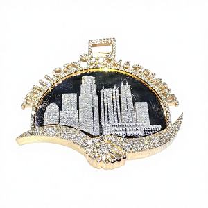 Colgante de Lujo con Diseño de Paisaje Urbano, Chapado en Oro, Estilo Hip Hop, con Moissanita de 12 Quilates, Plata 925, Joyería Urbana Unisex Personalizada - Product Image 1
