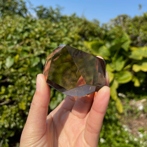 Vente en gros de quartz fumé naturel brut, forme libre, pierre irrégulière polie, cristal de guérison, pierre précieuse en vrac pour cadeaux et artisanat - Product Image 1