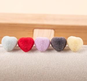 Cardigan en <span class=keywords><strong>velours</strong></span> vintage pour <span class=keywords><strong>femme</strong></span> avec boutons en alliage en forme de cœur colorés de 20 L, accessoires de couture pour vêtements - Product Image 6