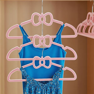 Бархатные вешалки для одежды в форме бабочки - Product Image 6