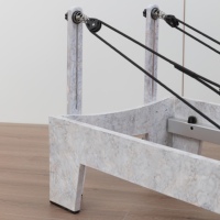 Appareil de Pilates Reformer en Bois Portable et Réglable pour la Maison et la Salle de Sport – Entraînement de Yoga et de Santé pour Améliorer la Force Corporelle