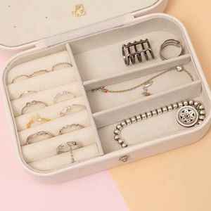 Boîte de rangement pour collier - Product Image 2