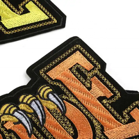 Nouveaux autocollants en tissu de broderie accessoires vestimentaires en gros vêtements patch lettres pourries patch badges