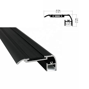 Perfil de aluminio en T para escalones con luz <span class=keywords><strong>LED</strong></span> negra, decoración de escaleras con superficie anodizada |   Soldadura, Doblado y Corte - Product Image 4