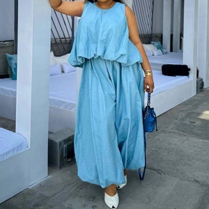 Haut court sans manches ample avec taille cintrée et pantalon large - Nouvel ensemble 2 pièces pour femmes de style africain - Product Image 3