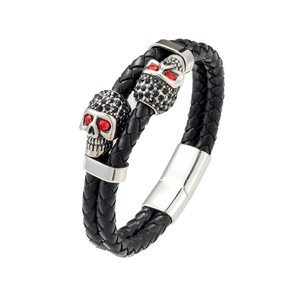 Bracciale europeo americano da uomo in acciaio inossidabile con teschio personalizzato in pelle di primo strato in pelle intrecciata con <span class=keywords><strong>pietra</strong></span> principale diamantata - Product Image 1