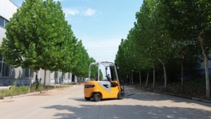 מלגזה חשמלית 1.5 טון 2 טון 2.5 טון 3 טון חדשה MightyCargo מפעל CPD15 סוללת עופרת-חומצה 4X4 מסין - Product Image 4