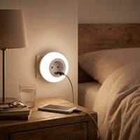 Luz Nocturna Inteligente Inalámbrica Portátil con Sensor Automático del Anochecer al Amanecer, Control Táctil, Cambio de Color RGB, con Enchufe
