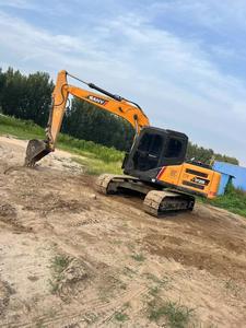 Excavatrices Sany de marque chinoise 135 mini pelleteuse sur chenilles Sany 13 tonnes 14 tonnes d'occasion à bas prix avec godet pour moteur Kubota - Product Image 6