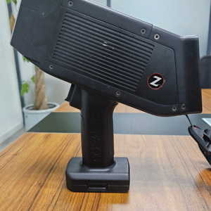 Z-902สเปกโตรมิเตอร์เลเซอร์แบบพกพาสำหรับการทดสอบคาร์บอนในวัสดุเหล็กและเหล็ก - Product Image 1