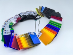 Vente en gros ignifuge coloré étanche à l'humidité 12mm 13mm 14mm feuille acrylique panneau acrylique feuille de plastique acrylique - Product Image 2