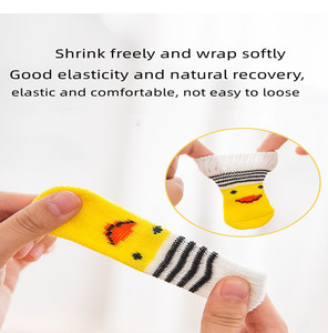 Chaussettes brodées pour animaux de compagnie, mignonnes, de haute qualité, antidérapantes, avec motifs de chiots et de chats - Product Image 2