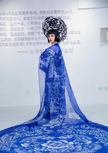 Gonna Haute Couture con Sciarpa Oversize Decorata, Patrimonio Culturale Immateriale Cinese, Porcellana Blu e Bianca, Capodanno Cinese, per Donna - Product Image 5