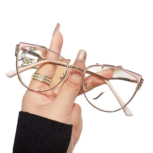 眼鏡フレームメタルファッションレディースキャットアイアンチブルーライトブロッキング眼鏡メガネ光学フレームGafas - Product Image 1