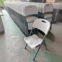 Chaise pliante élégante et moderne en HDPE noir avec pieds en acier au carbone pour jardin, terrasse, usage domestique, résistante aux UV, robuste, facile à nettoyer