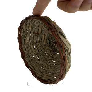 Nid d'oiseau tissé à la main en herbe, taille moyenne, écologique, décoration de jardin pour oiseaux - Product Image 4