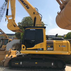 Mini pelle sur chenilles KOMATSU PC200-7 utilisée poids de fonctionnement de 8 à 10 tonnes clé comprend moteur de boîte de vitesses Hino Cummins Engine Kawasaki PLC - Product Image 1