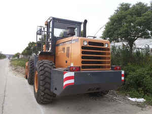 เครื่องโหลดรถตัก4ตัน CLG840H 4x4มีถังความจุ2.3m ³ ใน srock - Product Image 5