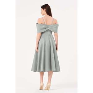Robe décontractée élégante pour femme DANS 1584, vert menthe, coupe classique, motif uni, pour toutes les saisons - Product Image 3