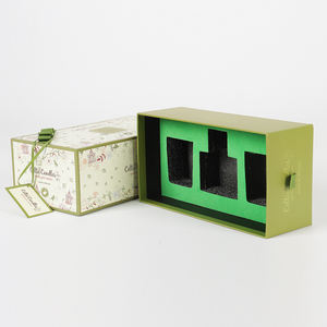 Flacon de parfum vide de luxe 10ml 30ml 50ml, boîtes rigides personnalisées avec fermeture magnétique, pelliculage mat et gaufrage - Product Image 1