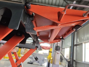 Elevador Hidráulico para Autos Yingkou Runche R-Y4B de 4000 kg con Motor de 2.2 kW, Altura de Elevación de 1200 mm, Certificado CE - Product Image 6