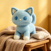 Jouet en peluche chaton bleu tricoté mignon, poupée en tissu doux, vente en gros, jouet en peluche personnalisé pour cadeau de vacances ou d'anniversaire