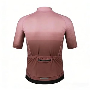 เสื้อจักรยานแขนสั้นผู้ชายทรงเข้ารูป ระบายอากาศ แห้งเร็ว ลายตารางสีชมพูไล่เฉด พิมพ์ลายแบบซับลิเมชั่น สำหรับปั่นจักรยานบนถนน - Product Image 4