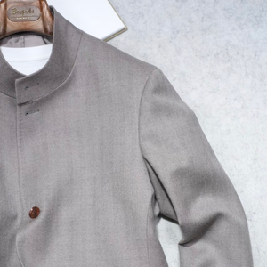 Blazer Grigio Personalizzato con Colletto alla Coreana, Monopetto, in Tessuto Polycaprio Italiano, Lana a Spina di Pesce, Traspirante, Vestibilità Slim, per Business - Product Image 3