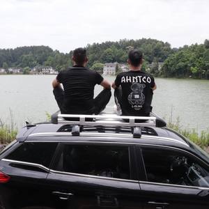 <span class=keywords><strong>Porte</strong></span>-bagages de toit en alliage d'aluminium Lingye <span class=keywords><strong>Audi</strong></span> <span class=keywords><strong>Q3</strong></span> - 125/135 cm, capacité de charge de 100 kg, installation facile - Product Image 3