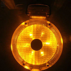 Cono di Segnalazione Stradale con Luce di Avvertimento Solare LED Ambra/Rossa/Gialla Lampeggiante in Materiale ABS - Product Image 4