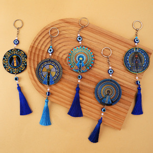 Ciondolo per Auto in Resina della <span class=keywords><strong>Madonna</strong></span> Nera Religiosa, Stampa UV Bifacciale, Ornamento Cattolico Contro il Malocchio con Nappa Decorativa, Regalo - Product Image 2