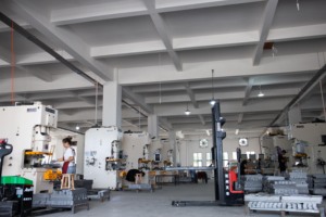 Cuchillas de Repuesto para Cortacésped Modelo LC-01, Fabricadas en China, Compatibles con GY20852 GX21784 AM141035 AM137757, Alimentadas por Batería - Product Image 5