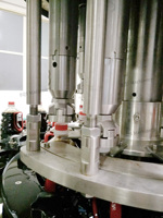 Machine de remplissage de sauce soja liquide de bouteille automatique certifiée CE à grande vitesse