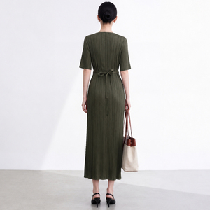 Robe Miyake grande taille pour femme, nouvelle collection été, élégante, froncée, taille naturelle, coupe trapèze ajustée, formelle, haute qualité, écologique, manches courtes - Product Image 5