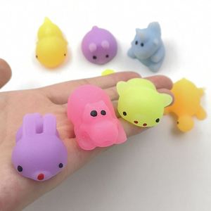 ของเล่นบีบลดความเครียดรูปสัตว์น่ารัก TPR แบบนิ่ม ดีไซน์คริสต์มาส - Product Image 2