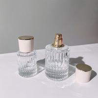 Atomiseur de parfum en verre vide de 30 ml et 50 ml, portable, grande capacité, avec bouchon à vis et flacon de parfum vide