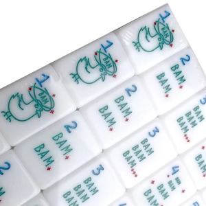 Jeu de Mahjong Américain 160 Pièces, Design Cartoon Adorable, Tuiles en Acrylique Blanc, Portable pour Voyage, Divertissement à Domicile et Fêtes, Jeu de Société - Product Image 5
