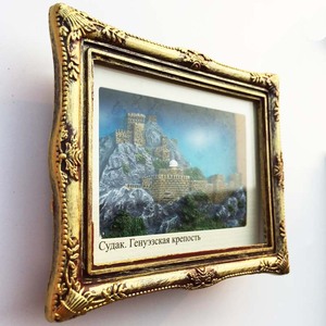 Suministro transfronterizo de artículos decorativos e imanes para neveras del Castillo de Swallow en Yalta, Crimea, Rusia - Product Image 2
