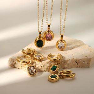 Parure Collier et Boucles d'Oreilles Ovales en Zircon Style Européen et Américain, Luxe Léger, en Acier Inoxydable Plaqué Or 18 carats, Pendentif Géométrique, Bijoux de Soirée - Product Image 1