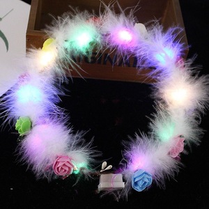 Serre-tête lumineux en plumes et roses avec nœud, <span class=keywords><strong>couronne</strong></span> florale tendance pour la photographie et les fêtes - Product Image 3