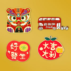 Insignias y pines esmaltados personalizados al por mayor, chapados en plata, ecológicos, con logotipo personalizado, proveedor promocional de China - Product Image 1