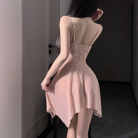 Chemise de nuit en satin de soie rose pâle pour femmes, dentelle, bordure papillon, décolleté profond en V, babydoll, bretelles réglables, robe de soirée