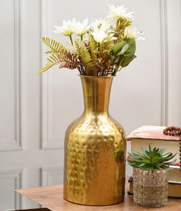 Pot de fleurs moderne en métal doré martelé, motif irrégulier, décoration de bureau pour plantes - Product Image 3