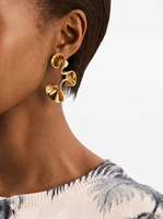 Pendientes Escultóricos Ondulados de Latón Chapado en Oro de 18K, Pendientes Colgantes con Cinta Curva Geométrica y Atrevida para Mujer, Ideales para Fiestas
