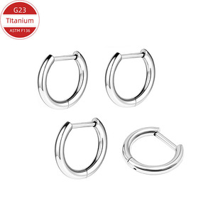 Aros de Titanio G23 ASTM F136 Unisex, Modernos, Lisos, en Forma de D, Joyería para Oreja Perforada - Product Image 1