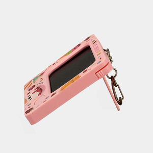 Cadeaux pour enfants pour Noël, tablette d'écriture LCD avec logo personnalisé, 2,4 pouces, tableau <span class=keywords><strong>de</strong></span> <span class=keywords><strong>dessin</strong></span> réutilisable avec effacement en un clic, jouet éducatif OEM - Product Image 3