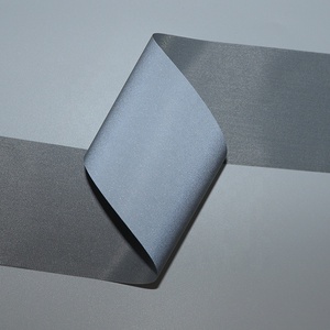 Hq003 Nhà Máy Cung Cấp Trực Tiếp Cao <span class=keywords><strong>Viz</strong></span> Bạc Vật Liệu Phản Chiếu Tùy Chỉnh Băng Phản Quang 100% Polyester Màu Xám Phản Quang Vải - Product Image 3