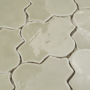 Azulejo Arabesco Vitri Sage de 11.5 x 15 cm con Bordes Irregulares Esmaltados - Product Image 4