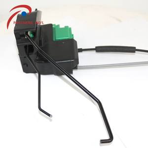 Aktuator kunci pintu untuk <span class=keywords><strong>Hyundai</strong></span> Accent 12-17 Model 813101R030 Model - Product Image 3