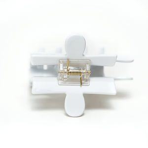 กิ๊บติดผมดีไซน์น่ารักแบบโปร่ง ทรงจิ๊กซอว์ สีขาวดำ ทำจากอะซิเตท คุณภาพสูง ขายส่ง รับทำตามสั่ง สำหรับทุกเพศ - Product Image 4